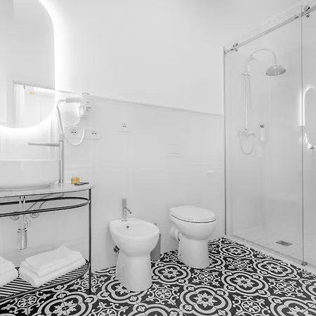 호텔 Montello Foresteria Lombarda 3*